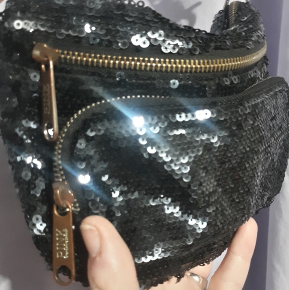 🖤Vintage VS PINK Sequin Cross abidy Purse🖤 - Picture 4 of 11